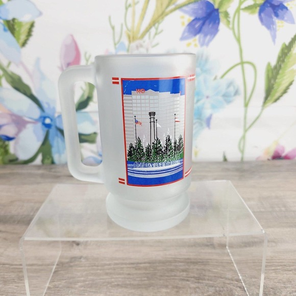 CNN Atlanta The Most Trusted Name In News Glass Frosted 6" Beer Mug RARE - Picture 3 of 7